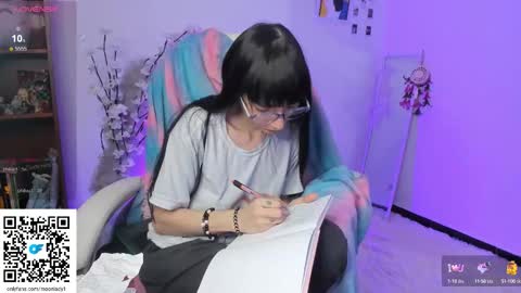 MOON  online show from 09.25.25