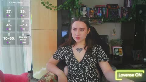 Snapshot of moonlight_sonataa chatting on 04.16.26 moonlight_sonataa online show from 04.16.26