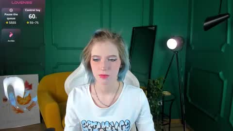 Asuna online show from 10.15.25