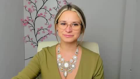 Susanna online show from 01.15.26