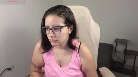 Snapshot of moonwoman_ chatting on 10.23.25 Moon Woman online show from 10.23.25