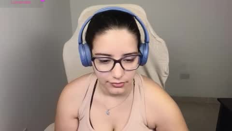 Snapshot of moonwoman_ chatting on 11.23.25 Moon Woman online show from 11.23.25