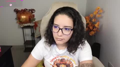 Snapshot of moonwoman_ chatting on 11.28.25 Moon Woman online show from 11.28.25