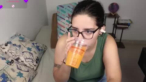 Snapshot of moonwoman_ chatting on 03.22.26 Moon Woman online show from 03.22.26