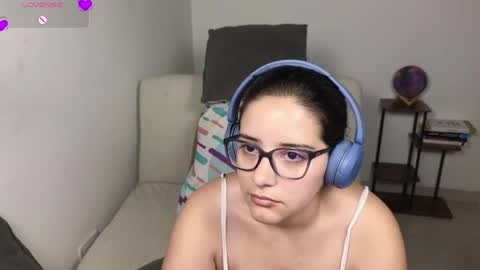 Snapshot of moonwoman_ chatting on 04.08.26 Moon Woman online show from 04.08.26