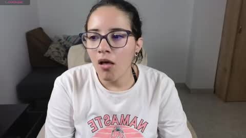Snapshot of moonwoman_ chatting on 05.22.26 Moon Woman online show from 05.22.26