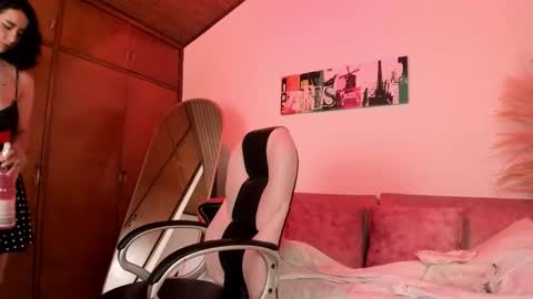 Snapshot of moony_14 chatting on 11.17.25 Michelle online show from 11.17.25