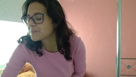 Snapshot of mora_haze chatting on 01.15.25 Mora Haze 3 online show from 01.15.25