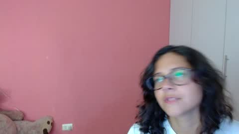 Snapshot of mora_haze chatting on 01.24.25 Mora Haze 3 online show from 01.24.25