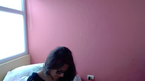 Snapshot of mora_haze chatting on 09.17.25 Mora Haze 3 online show from 09.17.25