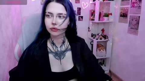 Snapshot of morana_batt chatting on 06.25.26 Morana online show from 06.25.26