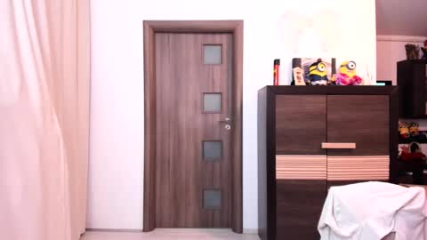 Snapshot of morelovely chatting on 10.02.25 Carina online show from 10.02.25