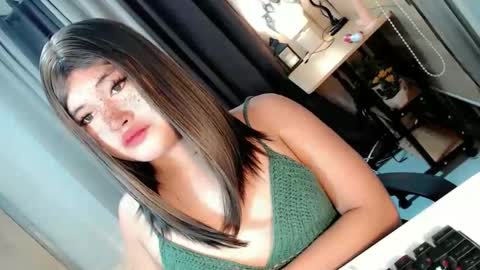 Snapshot of morenaaries12 chatting on 11.03.25 MIA online show from 11.03.25