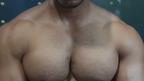 Snapshot of moreno1muscular chatting on 09.13.25 moreno1muscular online show from 09.13.25