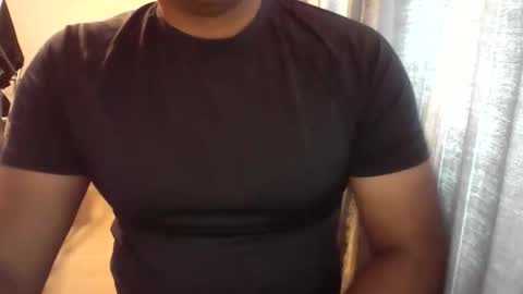Snapshot of morenolatin19 chatting on 06.01.26 Jos Luis online show from 06.01.26