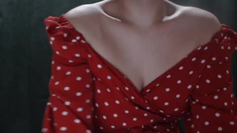 Snapshot of moreza99 chatting on 03.05.25 monika online show from 03.05.25