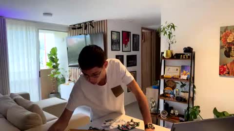 Snapshot of morgan_hiller chatting on 11.15.25 online show from 11.15.25