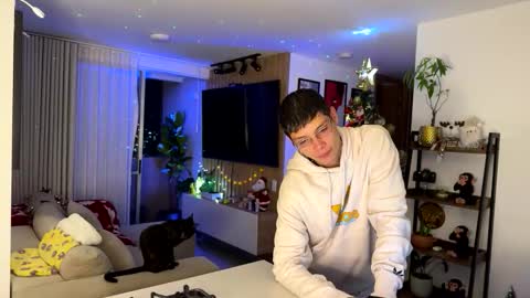 Snapshot of morgan_hiller chatting on 11.29.25 online show from 11.29.25