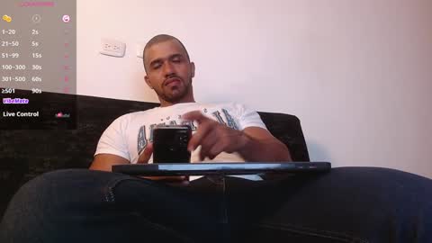 Snapshot of morgan_lean chatting on 12.12.24 Morgan Lee online show from 12.12.24