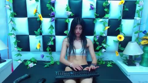 Snapshot of morganasmit_ chatting on 02.03.25 morganasmit_ online show from 02.03.25