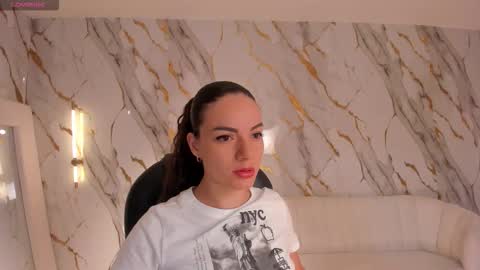 Morgan Hicks online show from 01.12.26