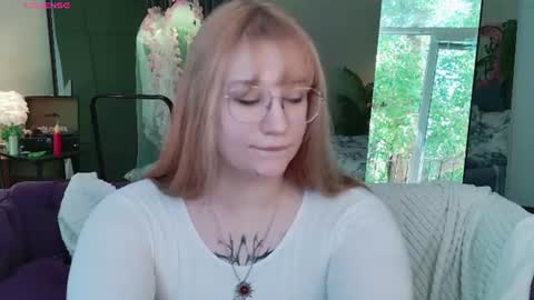 Snapshot of morvelyn chatting on 07.28.26 morvelyn online show from 07.28.26