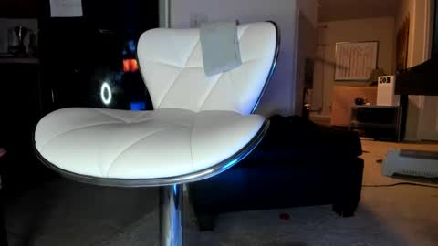 MOSSIMO KNIGHT online show from 01.31.25