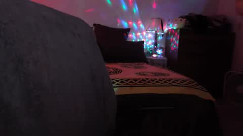 Snapshot of mountainbeauty chatting on 12.31.24 mountainbeauty online show from 12.31.24