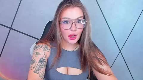 Snapshot of mousemother chatting on 10.19.25 Carolina online show from 10.19.25