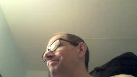 Snapshot of moviem1978 chatting on 12.08.24 Frederik online show from 12.08.24