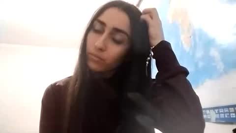 Snapshot of mozellesoomaroo chatting on 11.24.25 Karla online show from 11.24.25