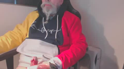 Snapshot of mr_boombastic2021 chatting on 12.28.24 mr_boombastic2021 online show from 12.28.24