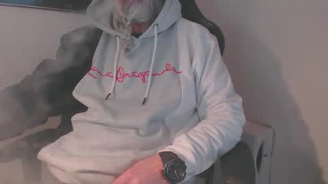 Snapshot of mr_boombastic2021 chatting on 02.01.25 mr_boombastic2021 online show from 02.01.25