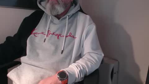 Snapshot of mr_boombastic2021 chatting on 11.15.25 mr_boombastic2021 online show from 11.15.25