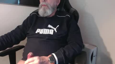 Snapshot of mr_boombastic2021 chatting on 11.22.25 mr_boombastic2021 online show from 11.22.25