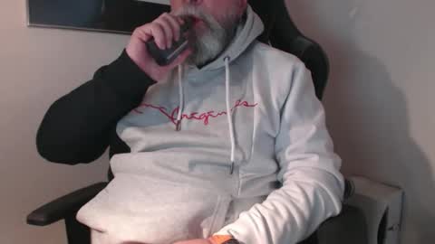 Snapshot of mr_boombastic2021 chatting on 11.27.25 mr_boombastic2021 online show from 11.27.25