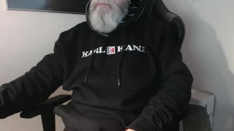 Snapshot of mr_boombastic2021 chatting on 12.16.25 mr_boombastic2021 online show from 12.16.25