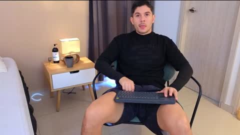 Snapshot of mr_danni_ chatting on 01.29.25 Danny Aleja online show from 01.29.25