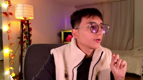 Mr Evans online show from 02.04.25