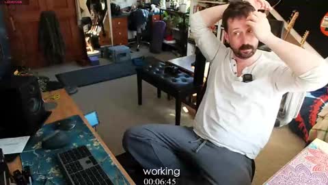 Snapshot of mr_foxxy chatting on 02.05.25 ninko online show from 02.05.25