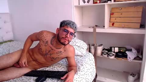 mr_jordan2310 online show from 02.20.25