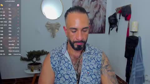 Snapshot of mr_maik22 chatting on 01.28.25 mr_maik22 online show from 01.28.25