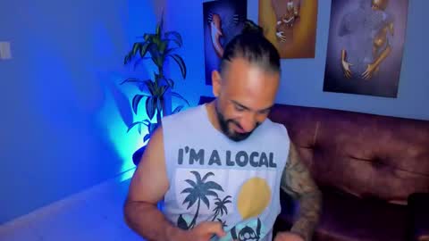Snapshot of mr_maik22 chatting on 10.08.25 mr_maik22 online show from 10.08.25