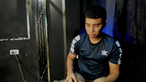 Snapshot of mr_maximo chatting on 11.03.25 mr_maximo online show from 11.03.25