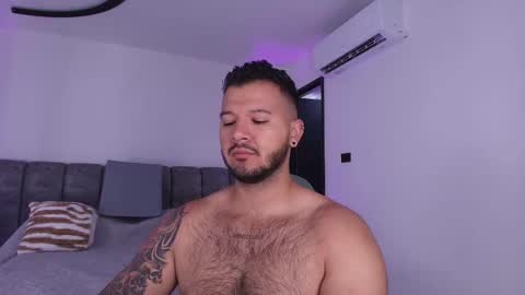 MIKEE online show from 11.20.25