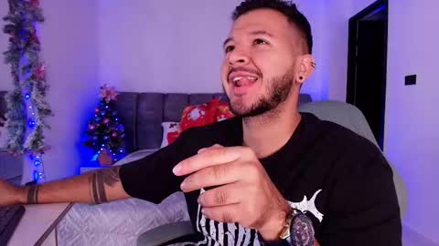 MIKEE online show from 12.15.25