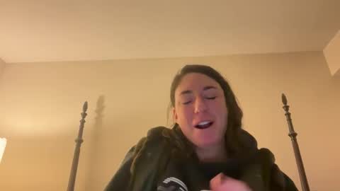 Snapshot of mr_mrs_glitter chatting on 02.08.26 Mr Mrs Glitter online show from 02.08.26