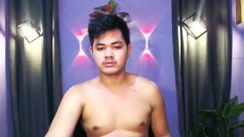 mr_olivercummerx online show from 10.12.25