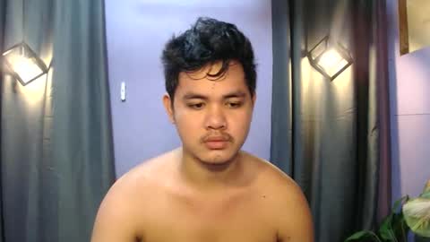 Snapshot of mr_olivercummerx chatting on 10.24.25 mr_olivercummerx online show from 10.24.25