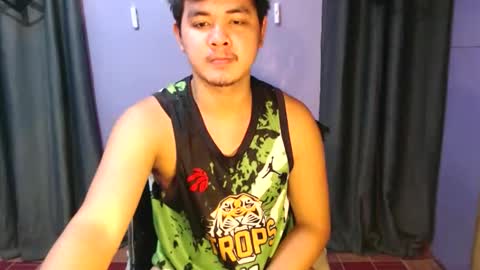 Snapshot of mr_olivercummerx chatting on 11.05.25 mr_olivercummerx online show from 11.05.25